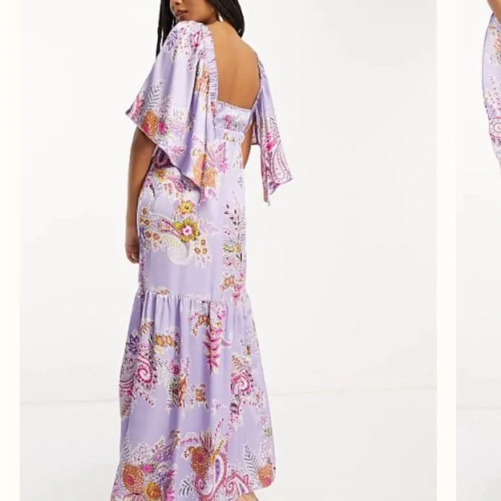 ASOS Lilac Satin V-Neck Flutter Sleeve Floral/Paisley Print Maxi Dress. Size 4